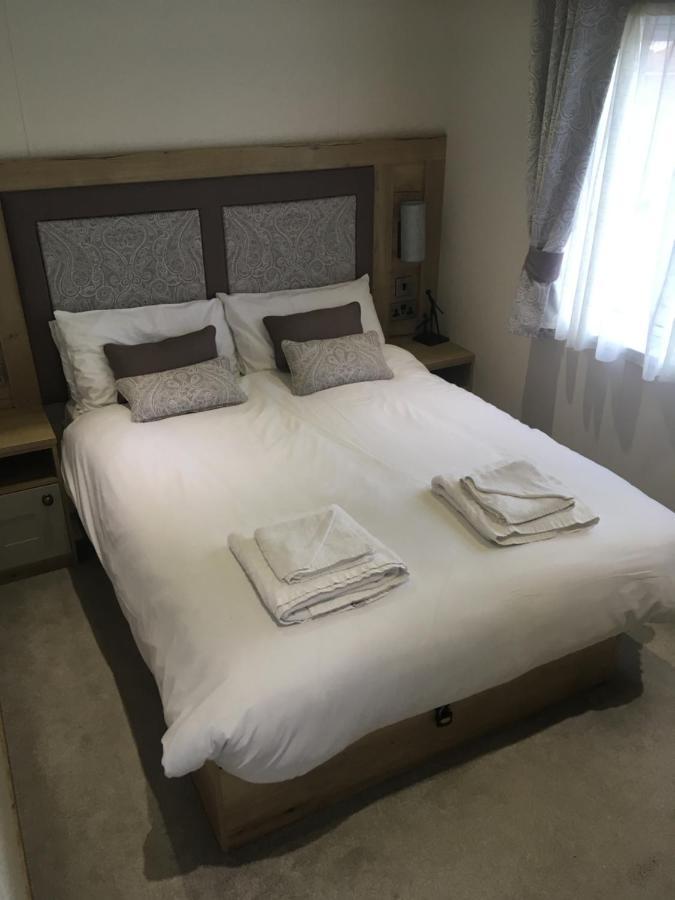 Tattershall Lakes Retreat 3 Bedroom Mini Lodge Waddington  Extérieur photo
